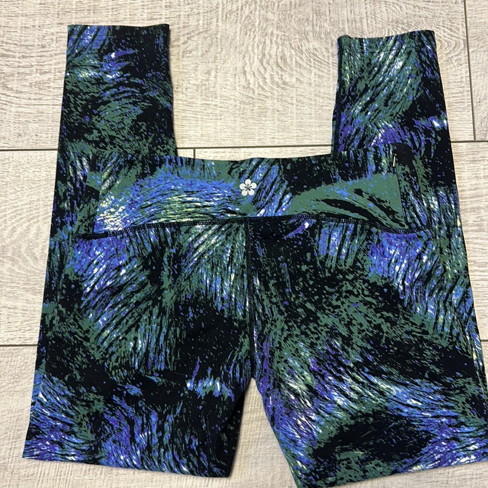 TUFF ATHLETCS Yoga Leggings with Zipper Pocket